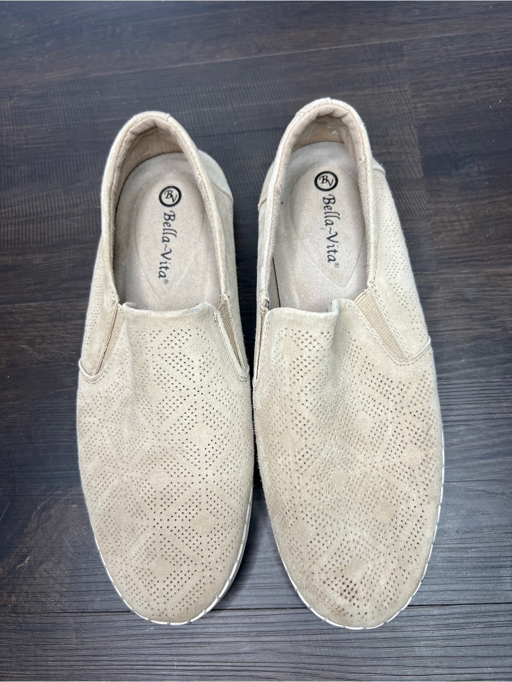 Bella Vita Beige Slip Ons
